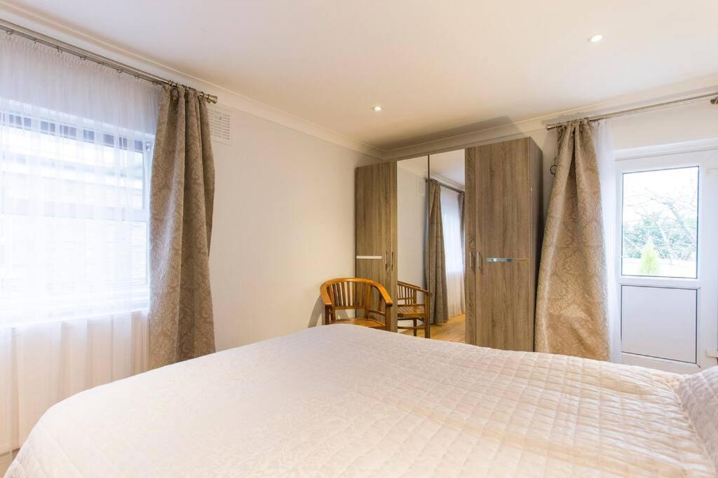 2 Bed Room Flat Near Westfield, West 런던 외부 사진