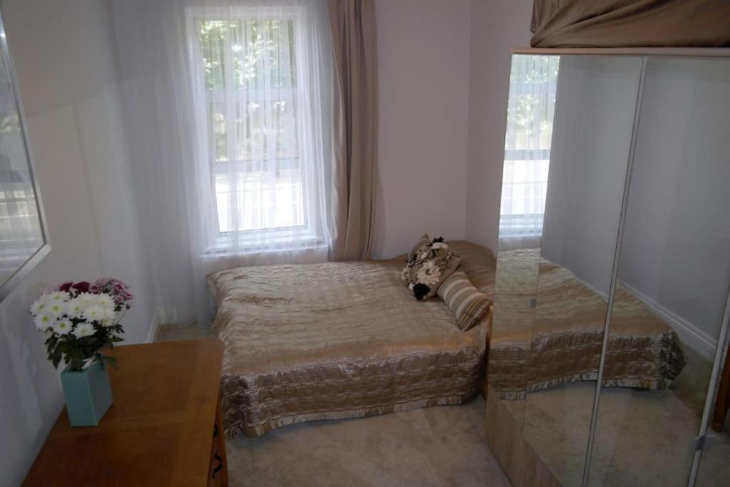 2 Bed Room Flat Near Westfield, West 런던 외부 사진